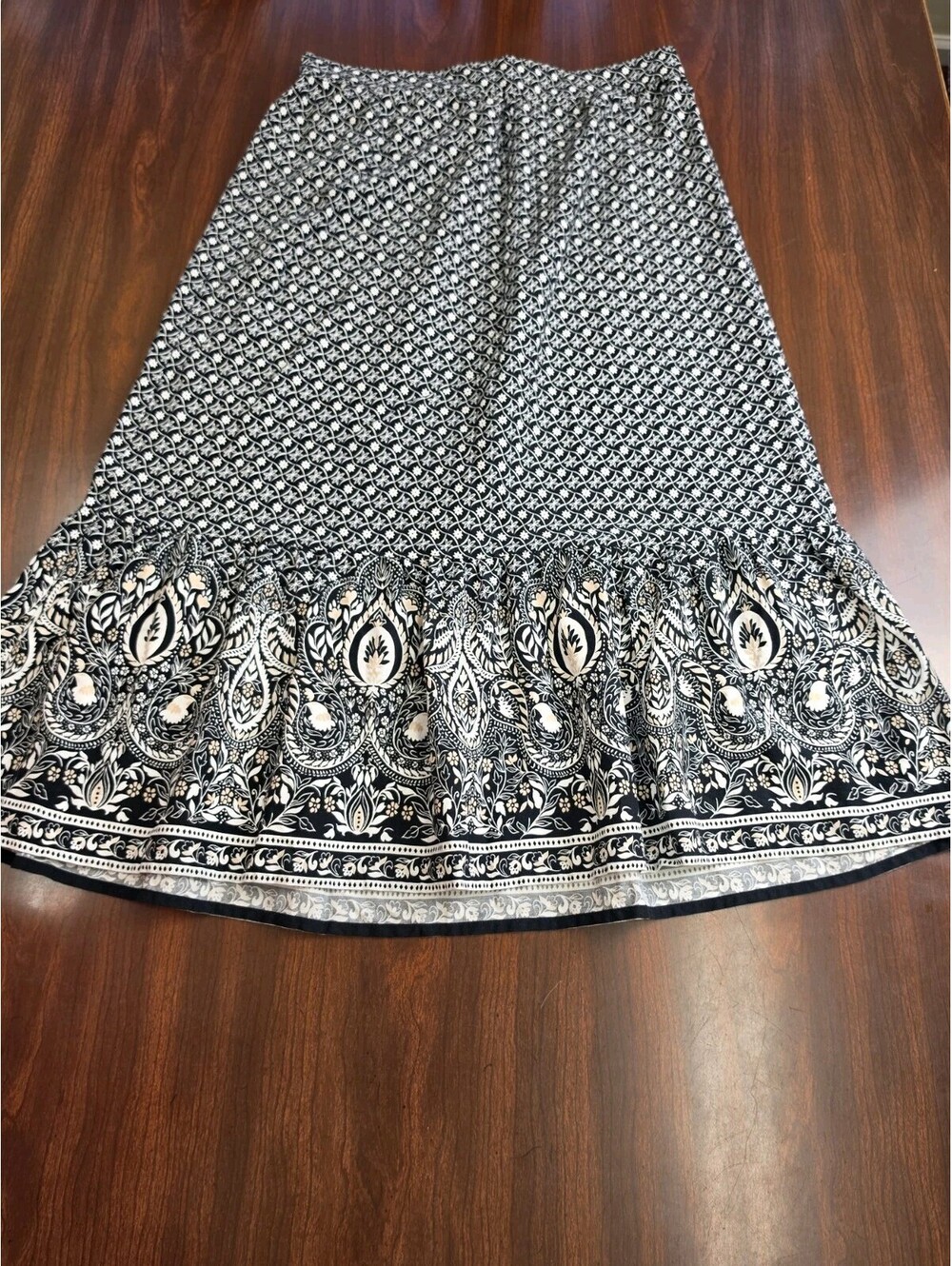Loft Outlet Black White Floral Paisley Print Midi Skirt Small Petite Cottagecore